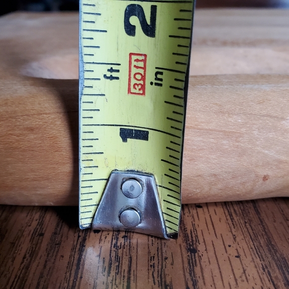 Solid Wood Wolf Shaped Cutting Board - Picture 6 of 8